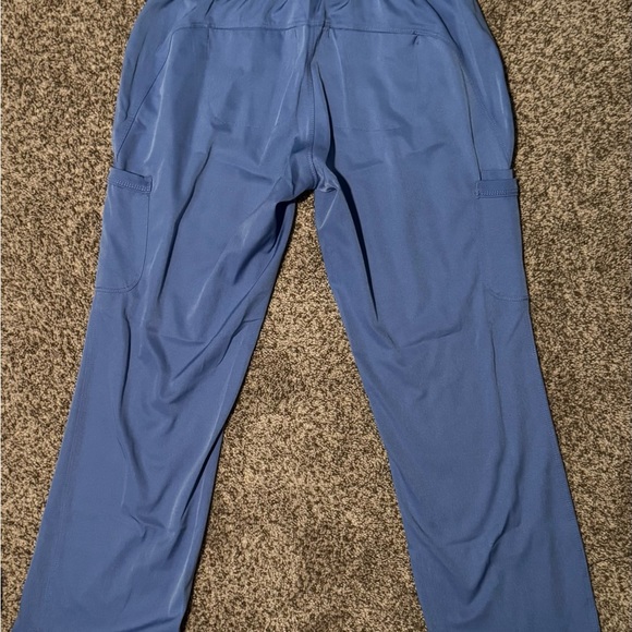 Healing Hands Scrub Set - Picture 7 of 7